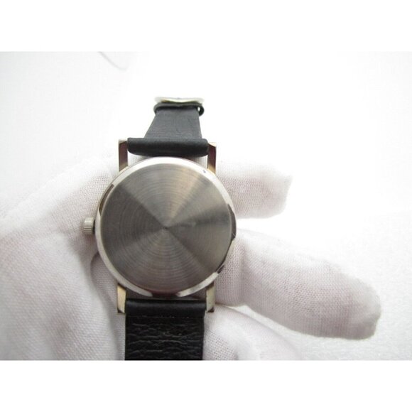 Women VH1 TV Quartz WR Analog 34mm Dial Causal Round Watch (G290) - Picture 3 of 9